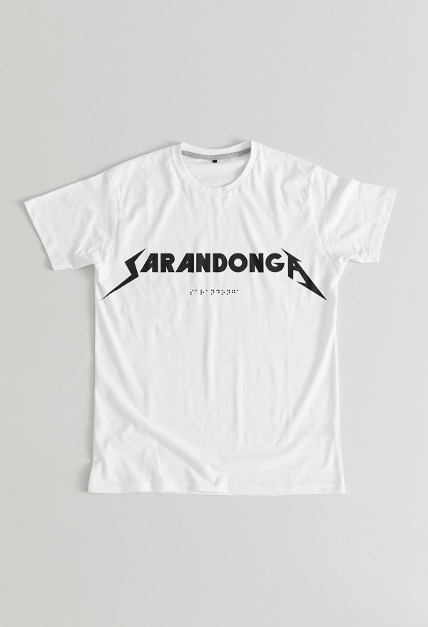 Camiseta Sarandonga braille chica