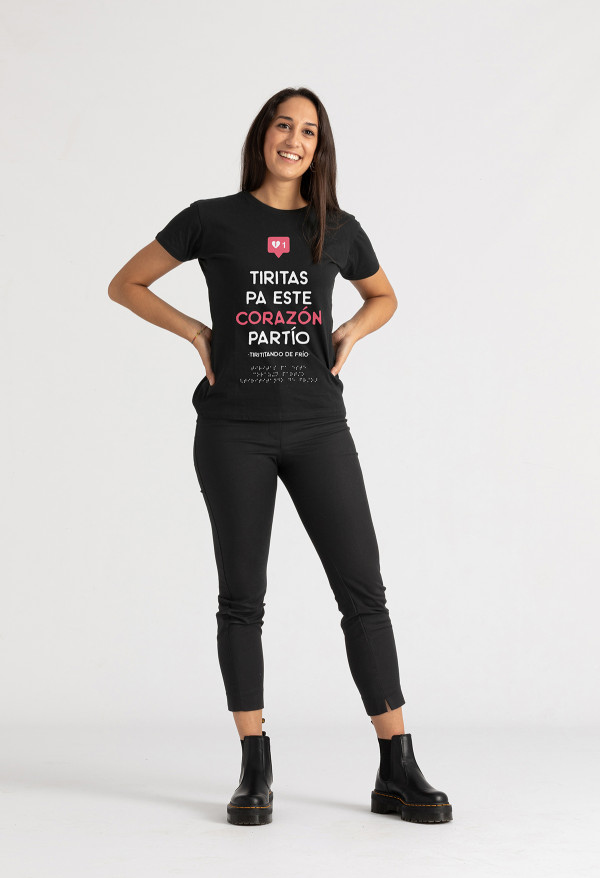 Camiseta Corazón partío braille chica